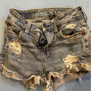 Women or teen American eagle Jean shorts 00
